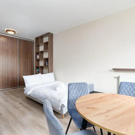 Apartment Szafrana Cosy By Bookinghost