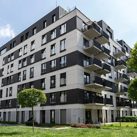 Szafrana Cosy By Bookinghost